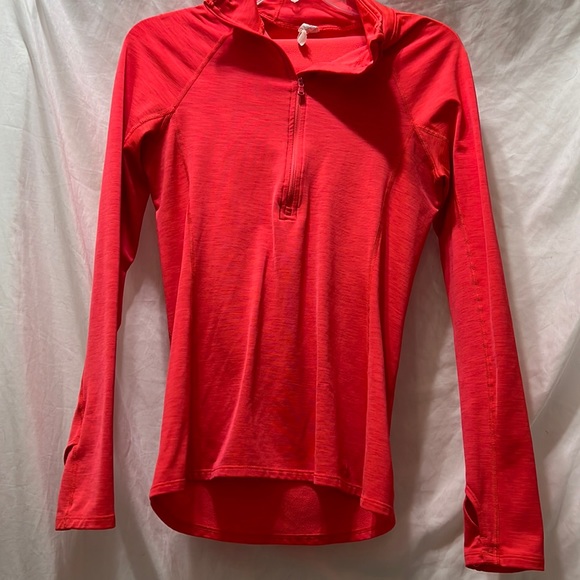 Under Armour Tops - Under Armour Running Top